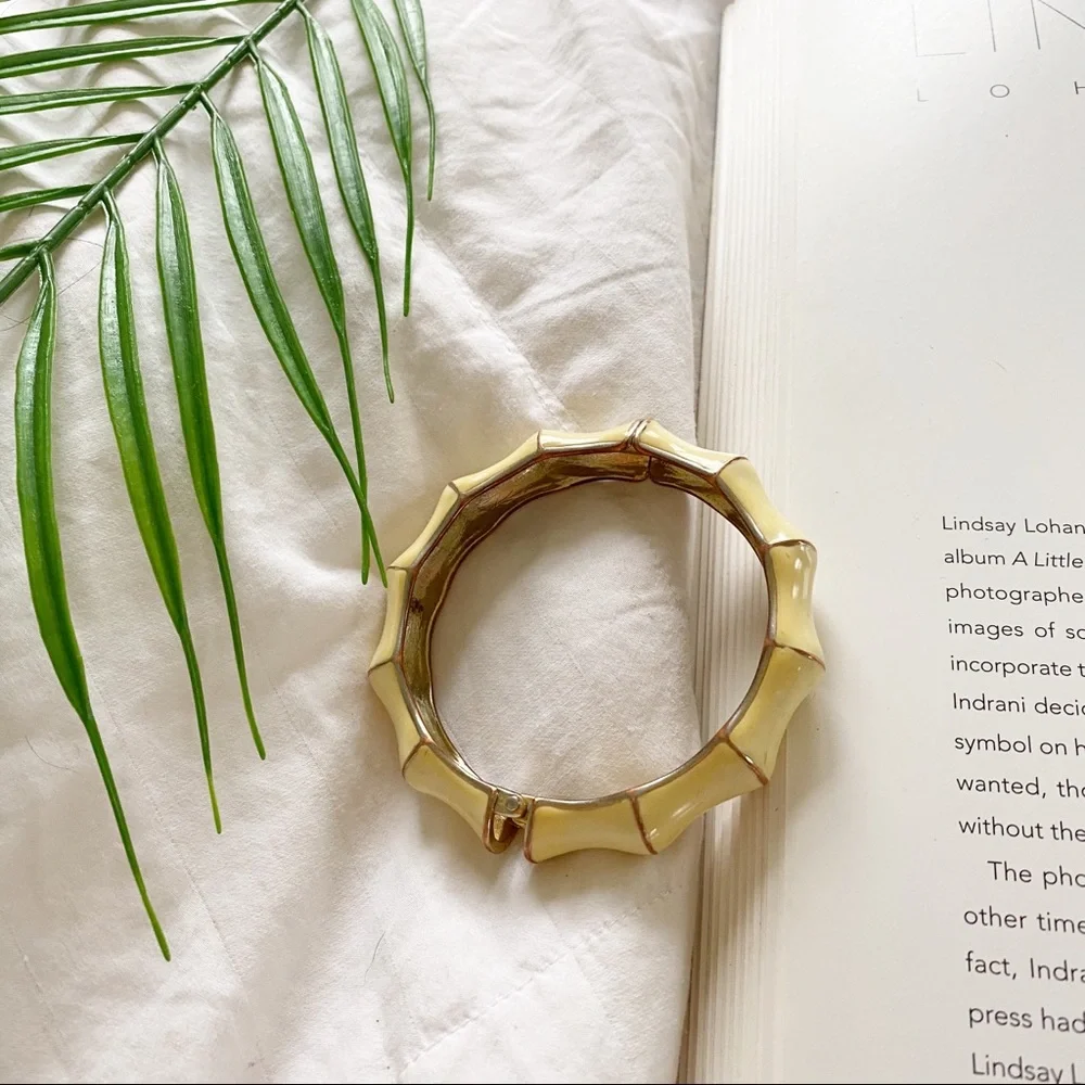 Custard and Gold Vintage Inspired Bangle Bracelet - Picture 1 of 5